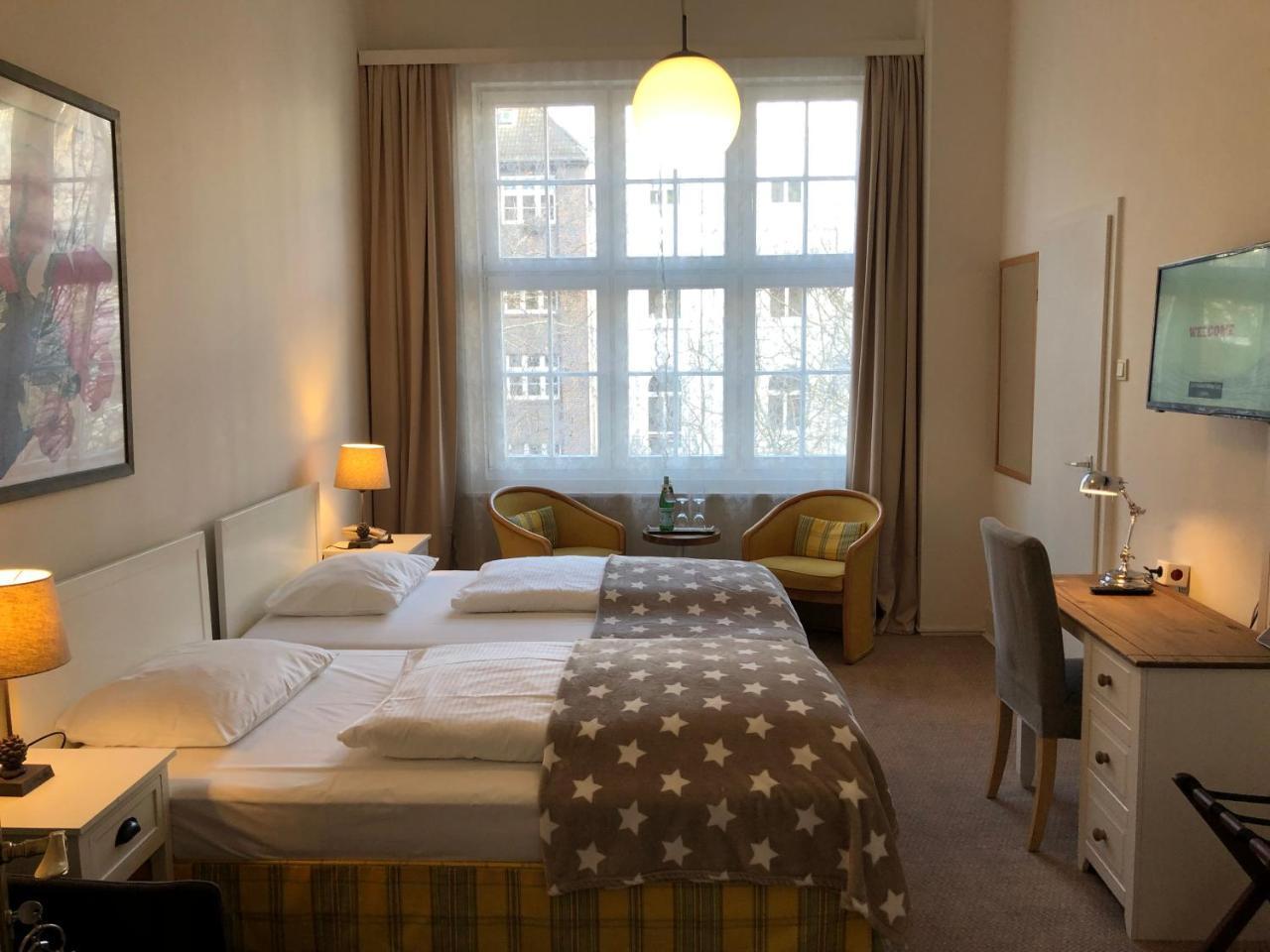 המבורג Hotel Fresena Im Dammtorpalais מראה חיצוני תמונה